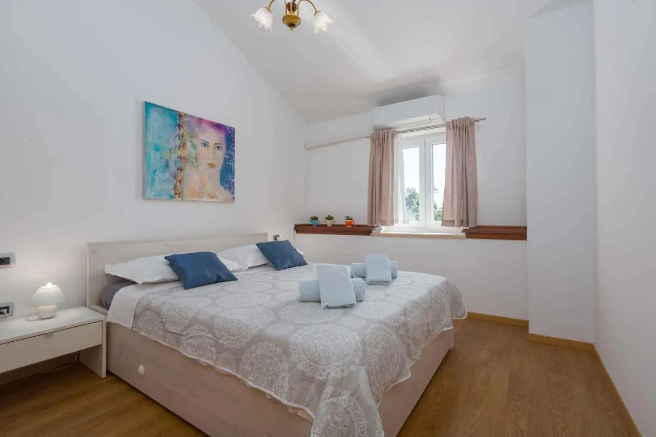 Holiday Home In Porec - Istrien 43261
