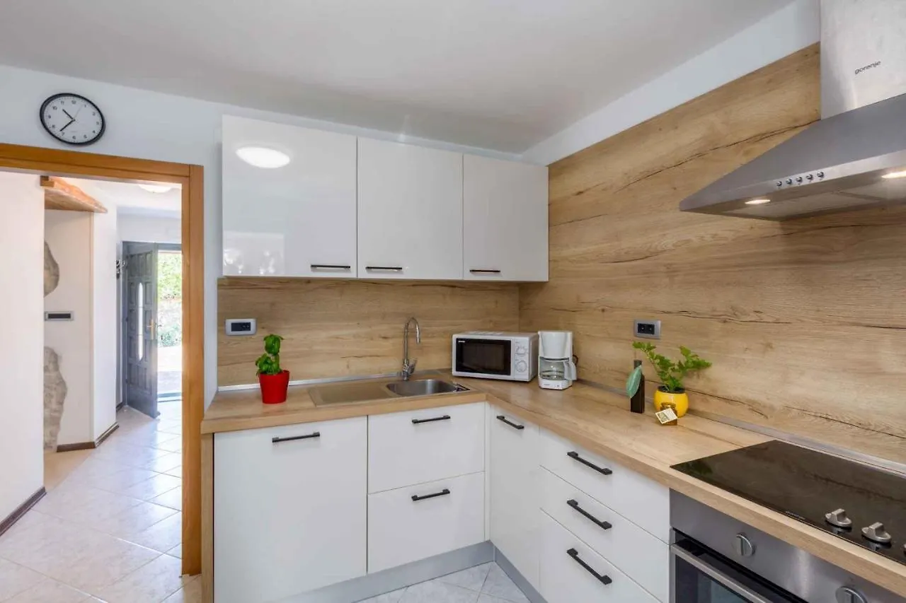 Holiday Home In Porec - Istrien 43261