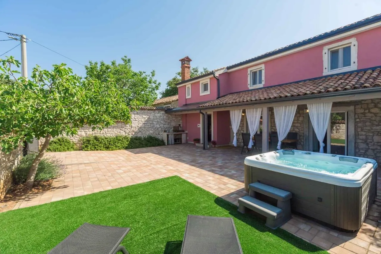 Holiday Home In Porec - Istrien 43261